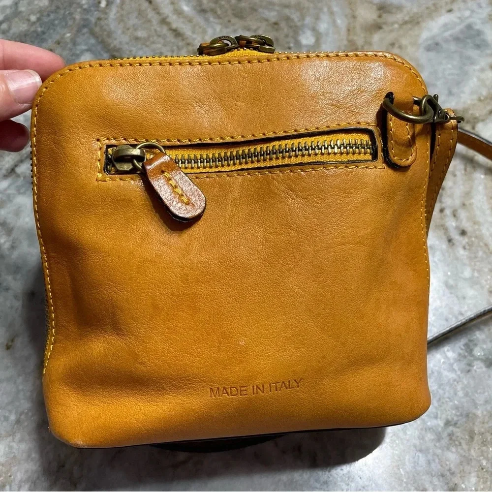 Pratesi Firenze Volterra Genuine Leather Handbag in Cognac